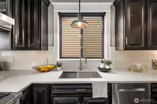 4013 E Lake Sammamish Shore Ln, Sammamish, WA 98075 - Photo 11