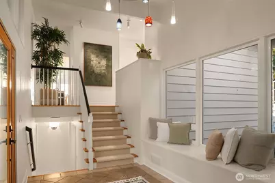 13621 18th Avenue Ct SW, Burien, WA 98166 - Photo 3