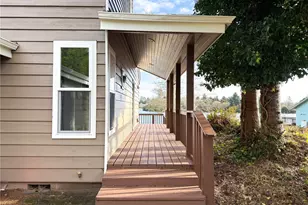 586 Mt Olympus Ave SE, Ocean Shores, WA 98569 - Photo 3