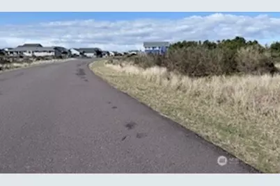 436 Portal Loop S, Ocean Shores, WA 98569 - Photo 3