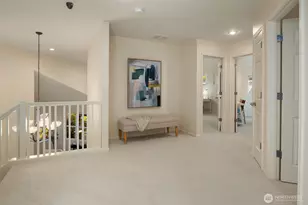 10647 Woodhaven Ln, Bellevue, WA 98004 - Photo 19