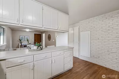 710 E Bay Front Lane, Oak Harbor, WA 98277 - Photo 19