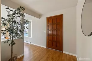 710 E Bay Front Ln, Oak Harbor, WA 98277 - Photo 7