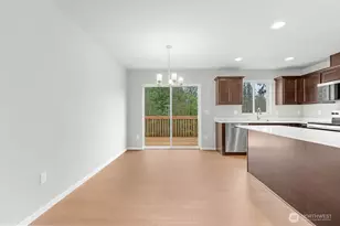 8119 108th St NE, Marysville, WA 98271 - Photo 13