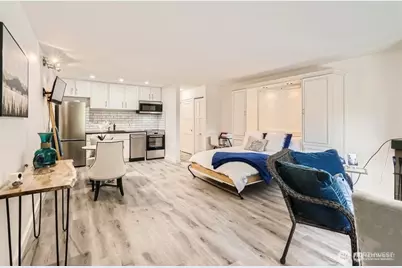 2933 76th Avenue SE #11E, Mercer Island, WA 98040 - Photo 3