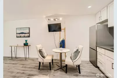 2933 76th Avenue SE #11E, Mercer Island, WA 98040 - Photo 5