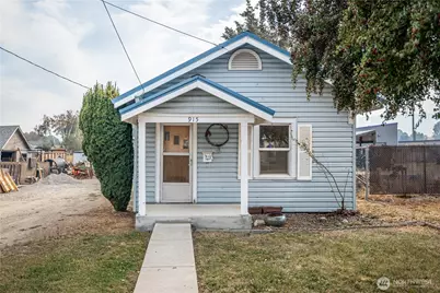 915 Orondo Avenue, Wenatchee, WA 98801 - Photo 1