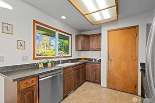 7631 SW 258th Ct, Vashon, WA 98070 - Photo 15