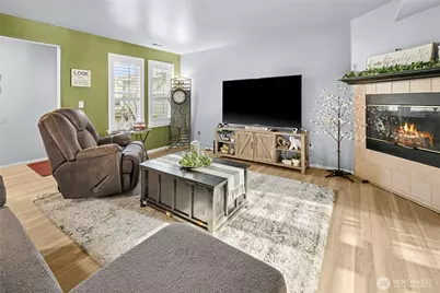 10904 62nd Street E, Puyallup, WA 98372 - Photo 3