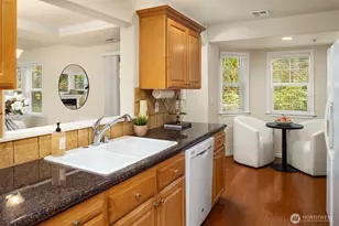 4535 Providence Point Pl SE, Issaquah, WA 98029 - Photo 17