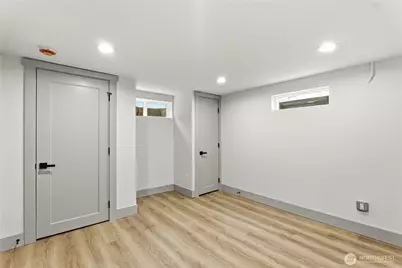 1219 Poindexter Avenue, Bremerton, WA 98312 - Photo 17