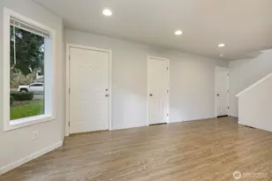 11911 54th Dr NE, Marysville, WA 98271 - Photo 3