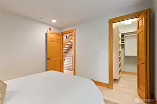 3824 Evanston Ave N, Seattle, WA 98103 - Photo 17