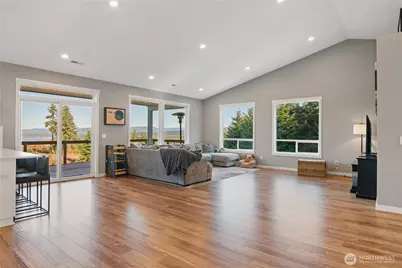 250 Red Rock Drive, Castle Rock, WA 98611 - Photo 3