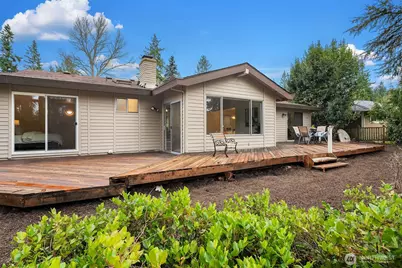 18204 NE 27th Street, Redmond, WA 98052 - Photo 25