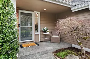3425 241st Pl SE, Sammamish, WA 98029 - Photo 3