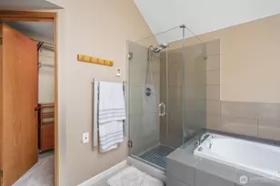 3425 241st Pl SE, Sammamish, WA 98029 - Photo 25