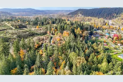 18313 Patterson Road E, Orting, WA 98360 - Photo 17