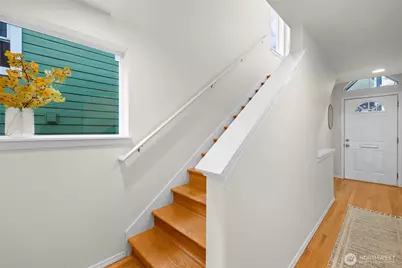 212 27th Avenue E, Seattle, WA 98112 - Photo 15