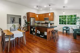 10723 24th Ave NE, Seattle, WA 98125 - Photo 11