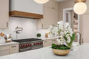 10911 SE 26th St, Bellevue, WA 98004 - Photo 9