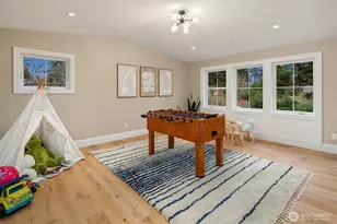 10911 SE 26th St, Bellevue, WA 98004 - Photo 31