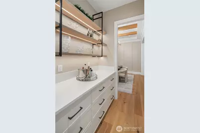 10911 SE 26th Street, Bellevue, WA 98004 - Photo 13