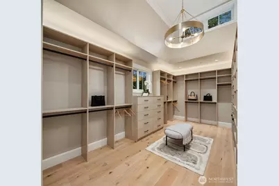 10911 SE 26th Street, Bellevue, WA 98004 - Photo 21