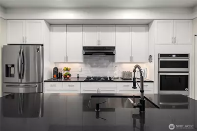 4140 Beach Drive SW, Seattle, WA 98116 - Photo 11