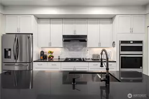 4140 Beach Dr SW, Seattle, WA 98116 - Photo 11