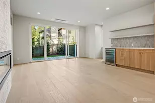 11219 NE 95th St, Kirkland, WA 98033 - Photo 7