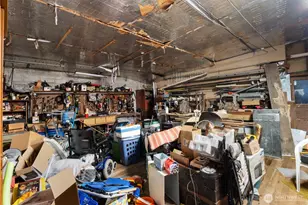 24201 Roberts Dr, Black Diamond, WA 98010 - Photo 27