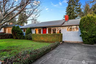 13544 37th Ave NE, Seattle, WA 98125 - Photo 1