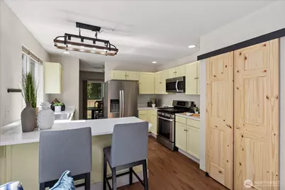 16304 49th Avenue W #4A, Edmonds, WA 98026 - Photo 3