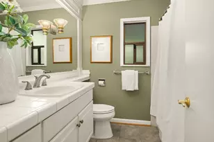 317 Highland Dr, Seattle, WA 98109 - Photo 29