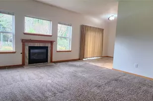 70 E Beaumont Dr, Shelton, WA 98584 - Photo 3