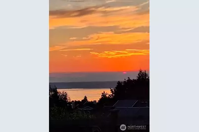 5214 Tower Drive NE, Tacoma, WA 98422 - Photo 3