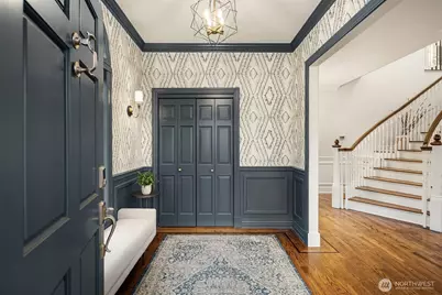 4553 52nd Avenue NE, Seattle, WA 98105 - Photo 3