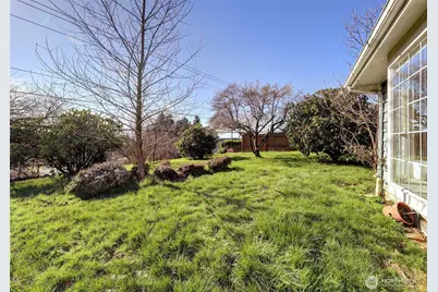 1703 Allen Street, Kelso, WA 98626 - Photo 3