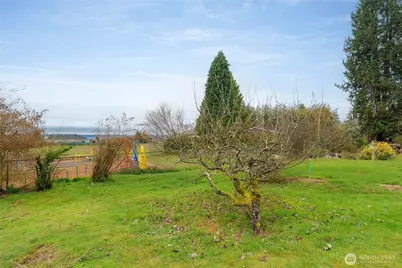 1020 Puget Drive, Edmonds, WA 98020 - Photo 17