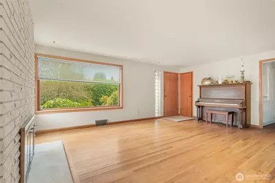 1020 Puget Drive, Edmonds, WA 98020 - Photo 11