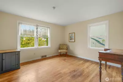 1020 Puget Drive, Edmonds, WA 98020 - Photo 13