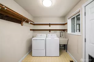 14609 142nd Ave SE, Renton, WA 98059 - Photo 17