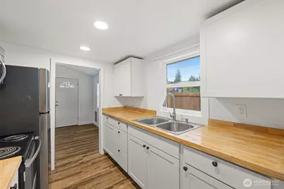 926 Austin Avenue, Port Orchard, WA 98366 - Photo 5