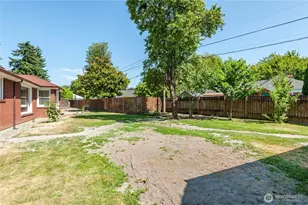 2615 Ocean Beach Hwy, Longview, WA 98632 - Photo 17