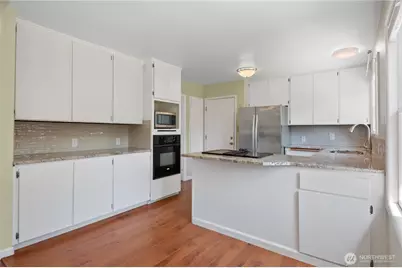 2615 Ocean Beach Highway, Longview, WA 98632 - Photo 9