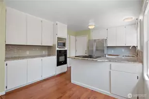 2615 Ocean Beach Hwy, Longview, WA 98632 - Photo 9