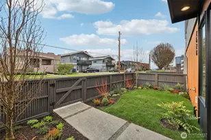 2628 58th Ave SW, Seattle, WA 98116 - Photo 3