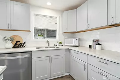 7909 218th Street SW #6, Edmonds, WA 98026 - Photo 5