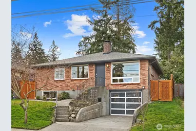 7541 32nd Avenue NE, Seattle, WA 98115 - Photo 1